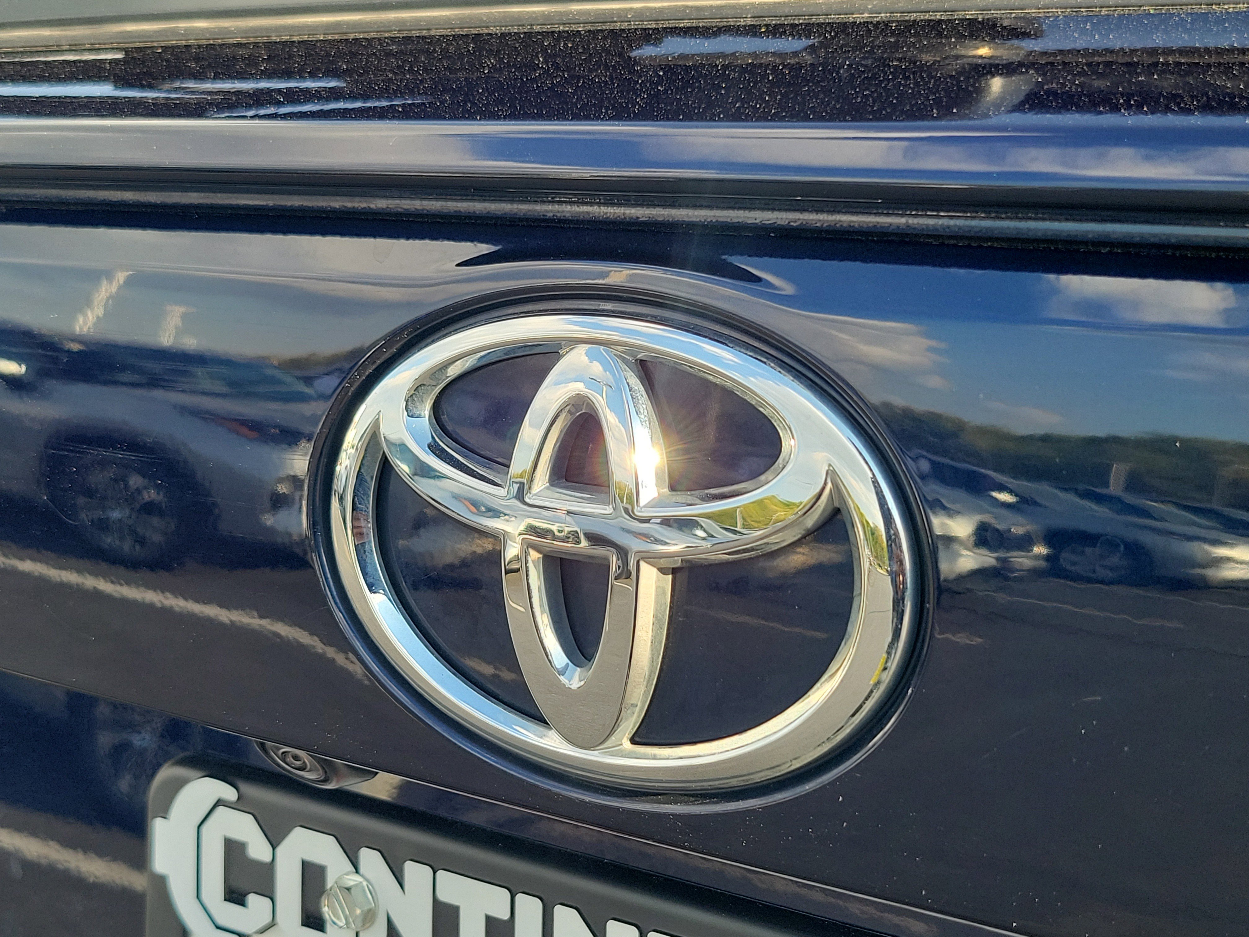 Certified 2025 Toyota RAV4 XLE AWD/4WD image 7