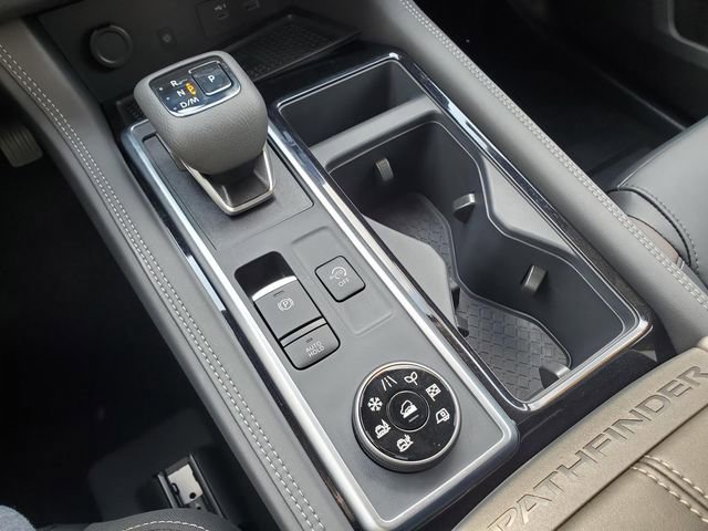 Certified 2025 Nissan Pathfinder Platinum w/ Cargo Package image 22