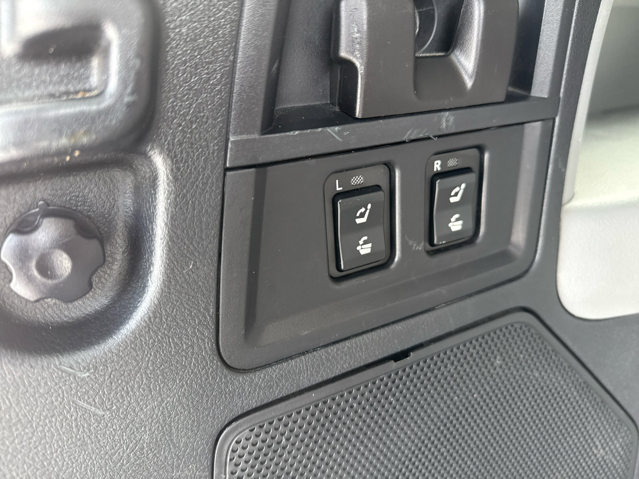 Used 2012 Toyota Sequoia Limited image 25