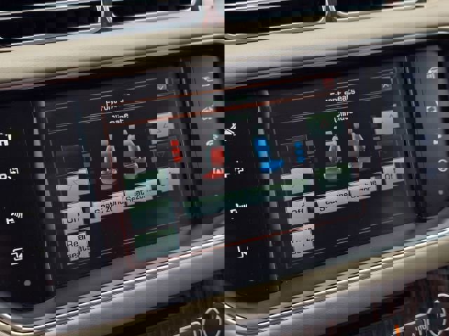 Used 2016 Land Rover Range Rover Supercharged image 30