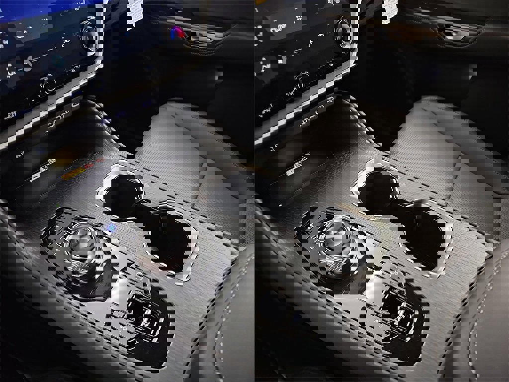 New 2026 Lexus RZ 450e AWD image 25