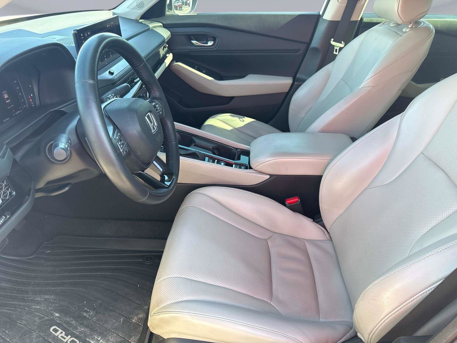 Used 2023 Honda Accord EX-L image 19