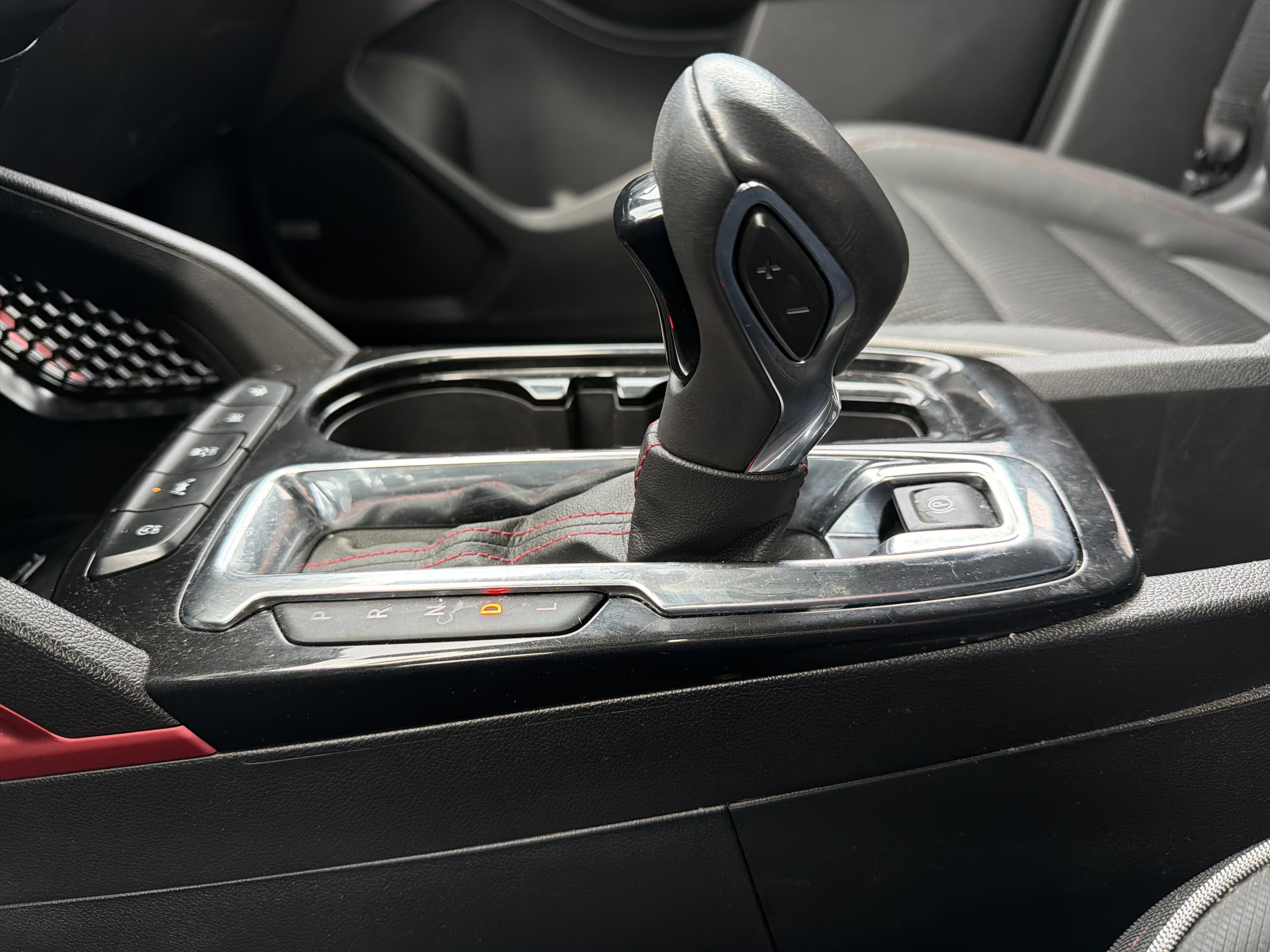 Used 2023 Chevrolet TrailBlazer RS w/ Technology Package image 23