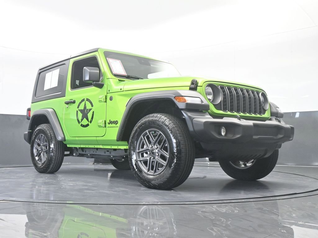Used 2025 Jeep Wrangler Sport image 54