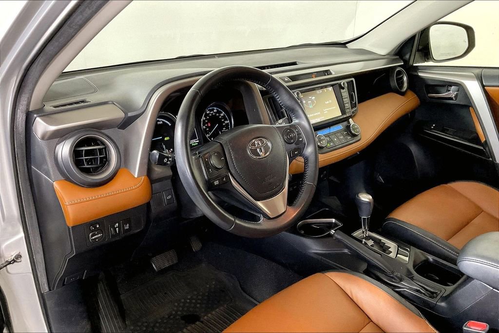 Used 2016 Toyota RAV4 Limited AWD/4WD image 14
