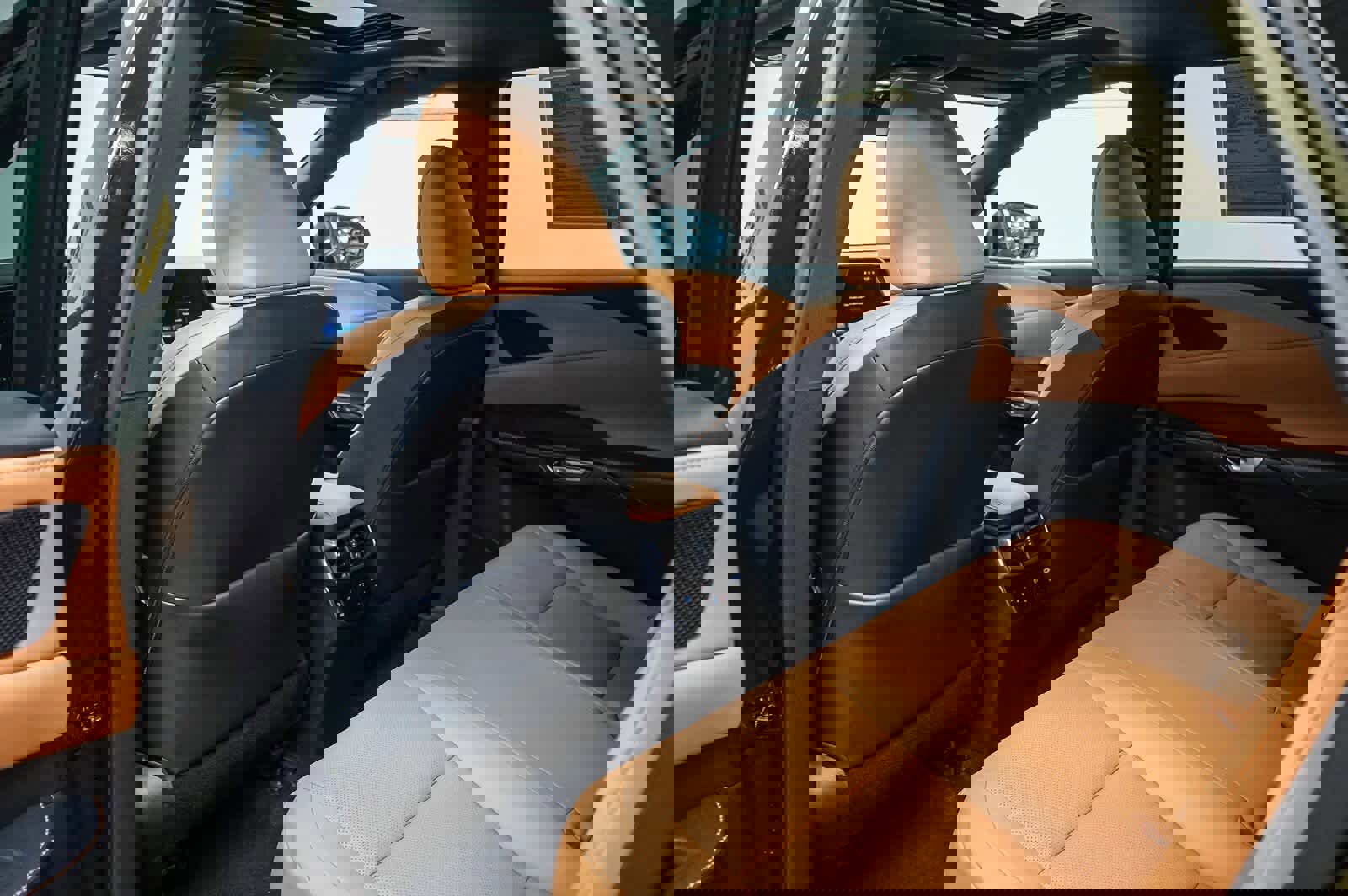 Used 2025 Lexus RX 350 FWD image 19