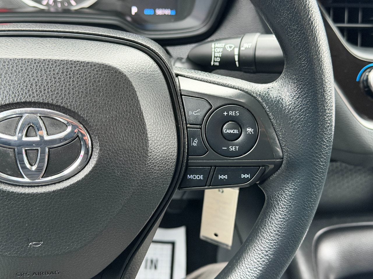 Used 2022 Toyota Corolla LE image 54