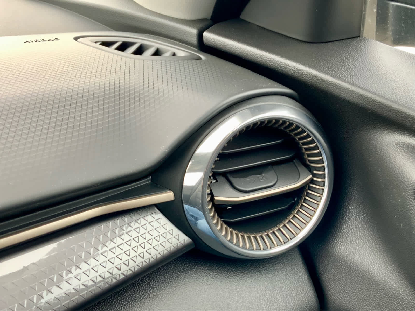 Certified 2025 Chevrolet Trax ACTIV image 46