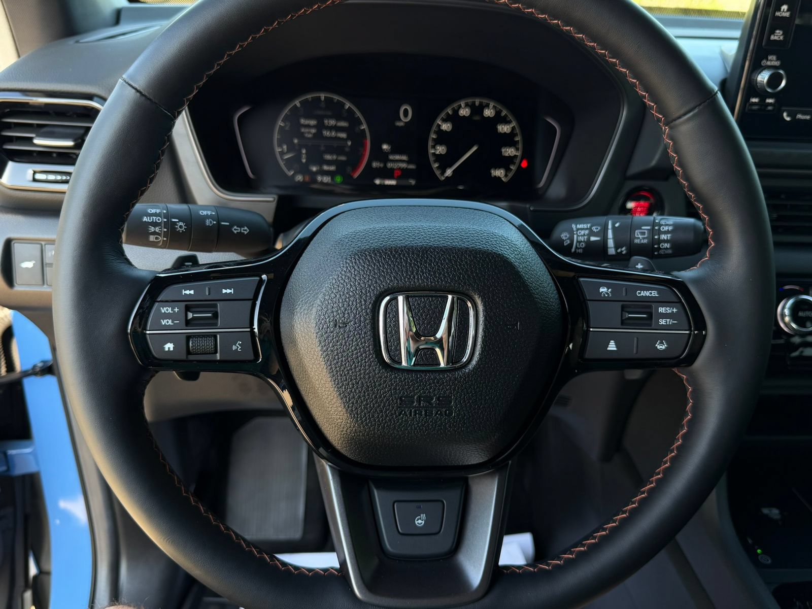 Used 2025 Honda Pilot TrailSport image 21