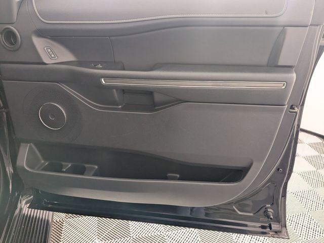 Used 2024 Ford Expedition Max XLT image 37