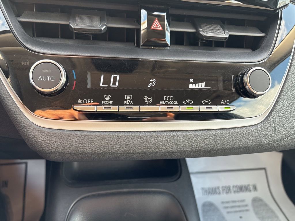 Used 2023 Toyota Corolla LE image 22
