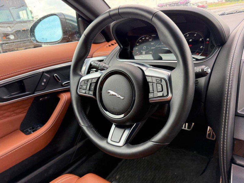 Used 2022 Jaguar F-TYPE Coupe RWD image 10