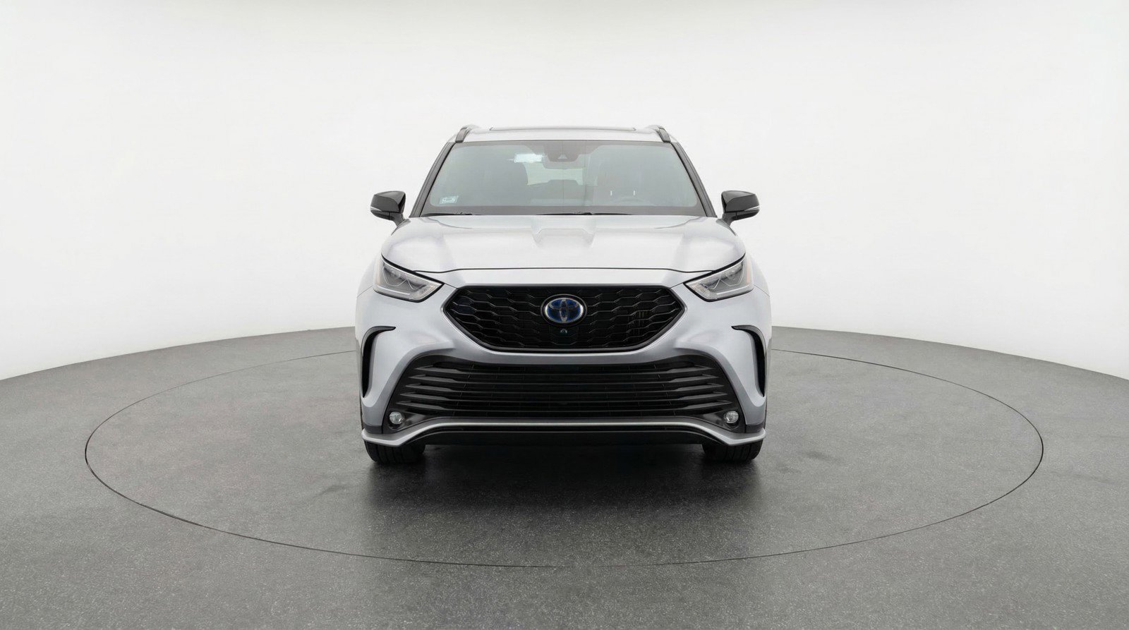 Used 2025 Toyota Highlander XSE image 2