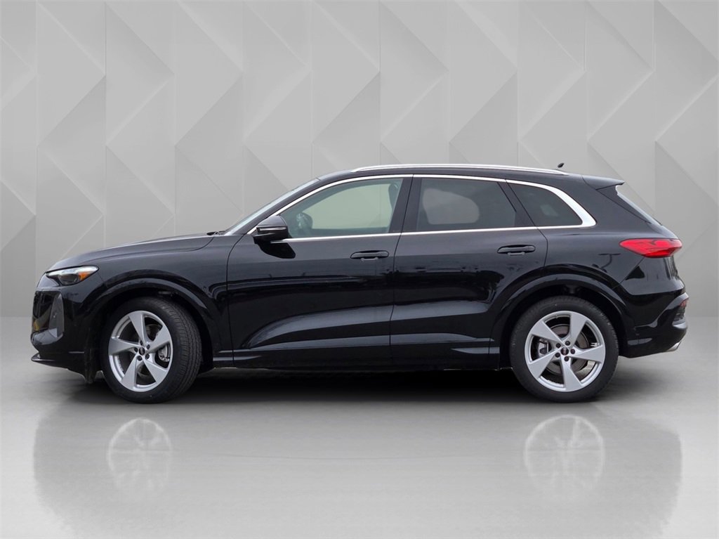 New 2025 Audi Q5 Prestige image 3