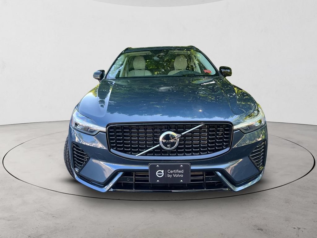 Certified 2025 Volvo XC60 T8 Ultra w/ Protection Package Premier AWD/4WD image 8