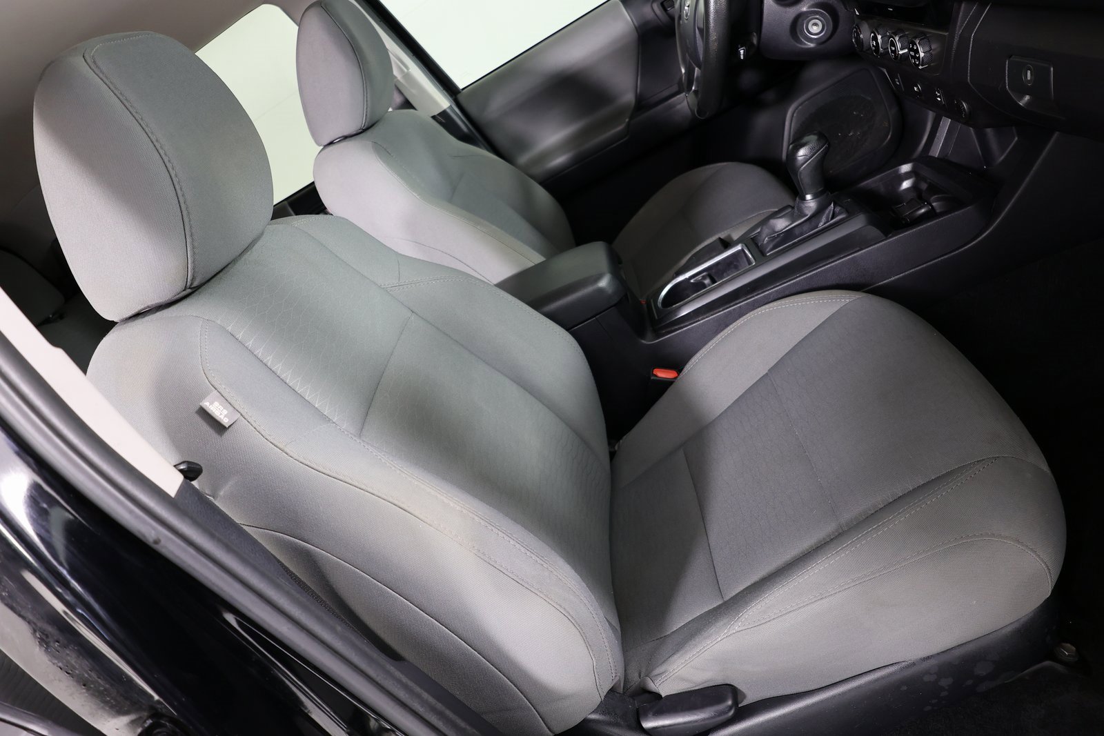 Used 2017 Toyota Tacoma SR image 26