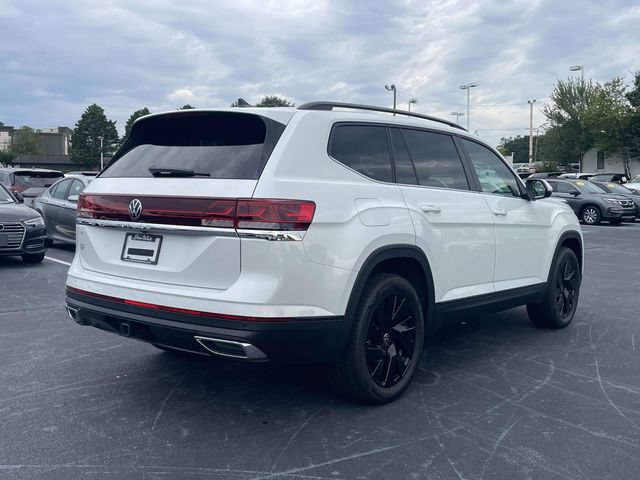 Certified 2026 Volkswagen Atlas SE w/ Black Wheel Package FWD image 7