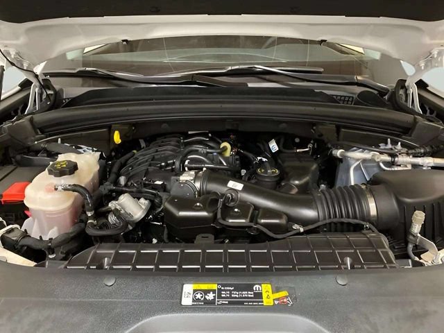 Used 2024 Jeep Grand Cherokee Laredo RWD image 82