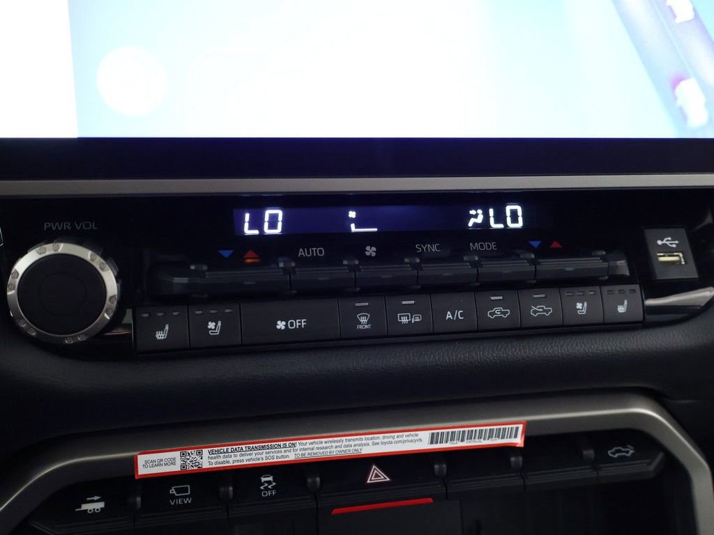 Used 2025 Toyota Tundra Limited AWD/4WD image 50