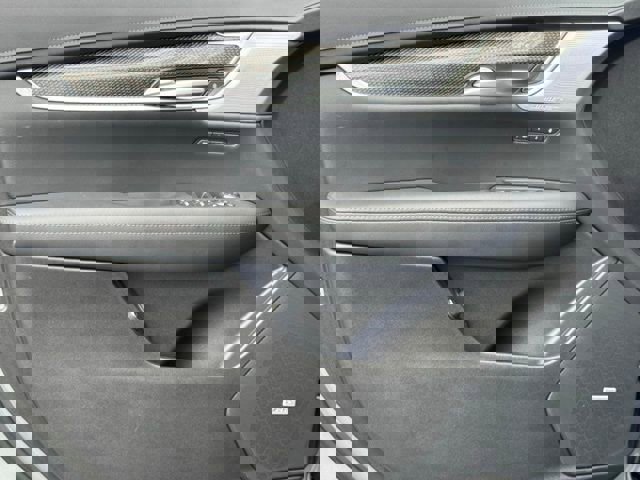 New 2025 Cadillac XT5 Sportv w/ Technology Package AWD/4WD image 16