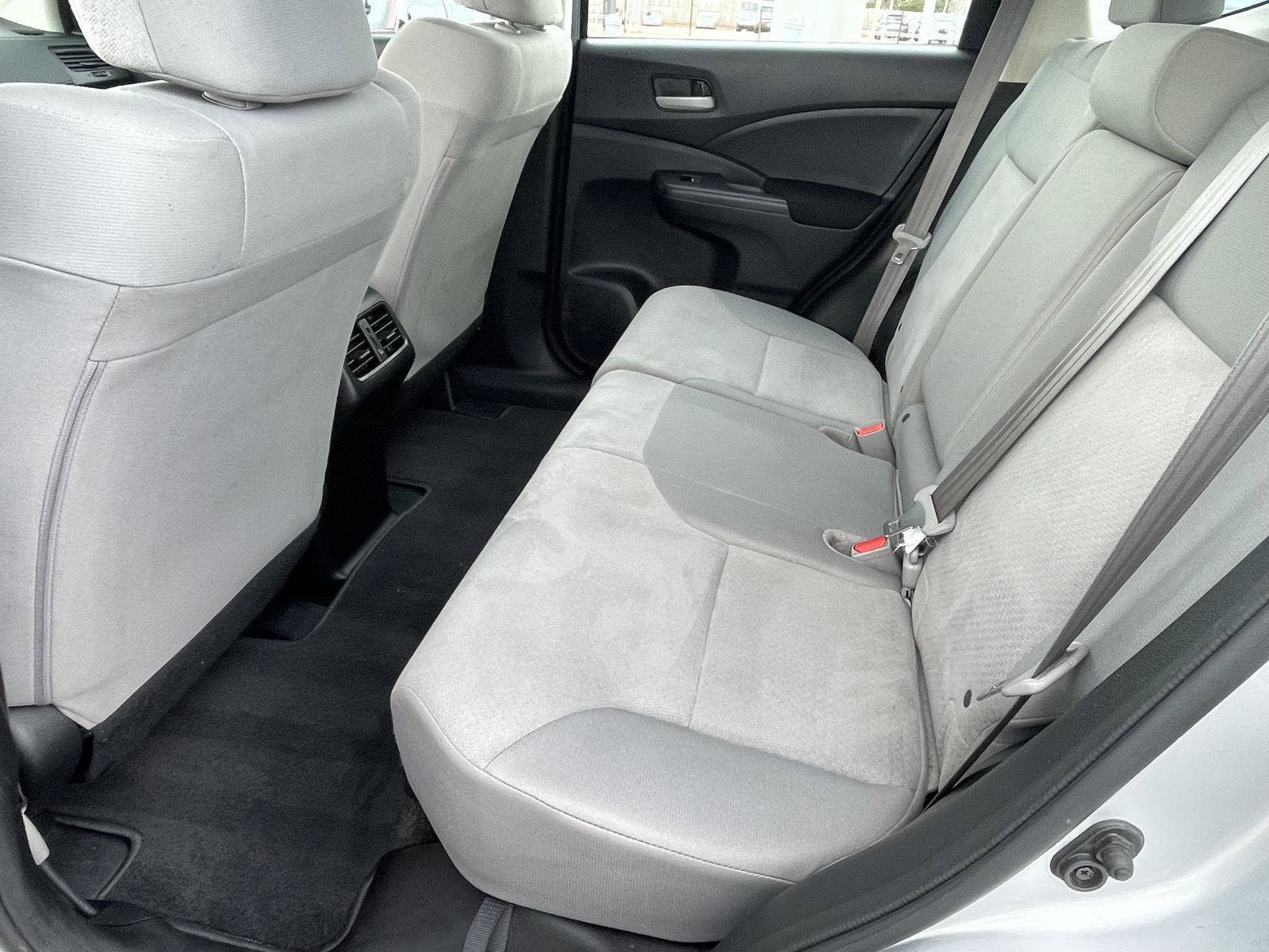 Used 2015 Honda CR-V LX image 10