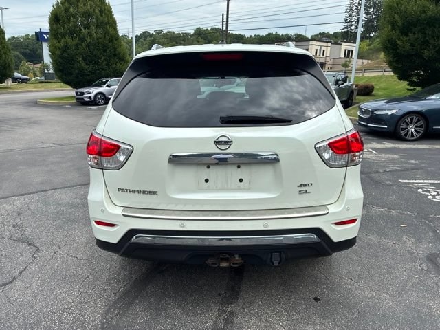 Used 2016 Nissan Pathfinder SL w/ SL Tech Package AWD/4WD image 4