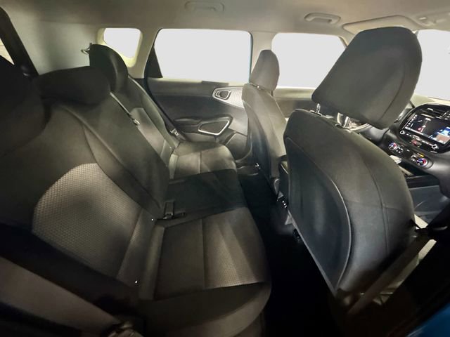 Used 2023 Kia Soul S FWD image 26