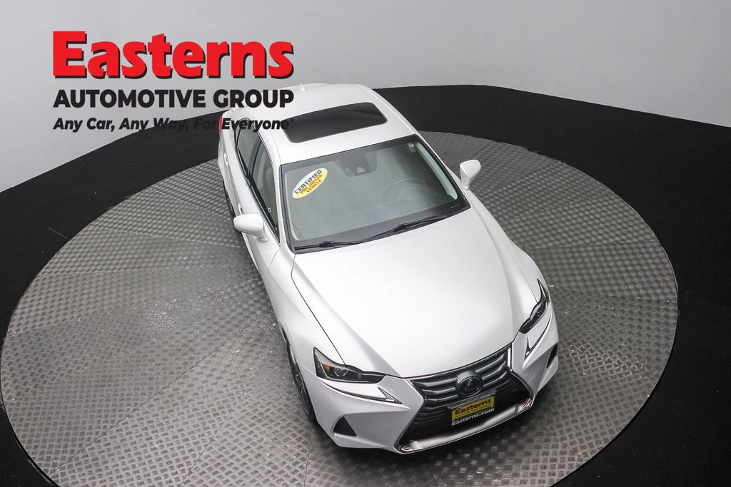 Used 2018 Lexus IS 300 AWD image 3