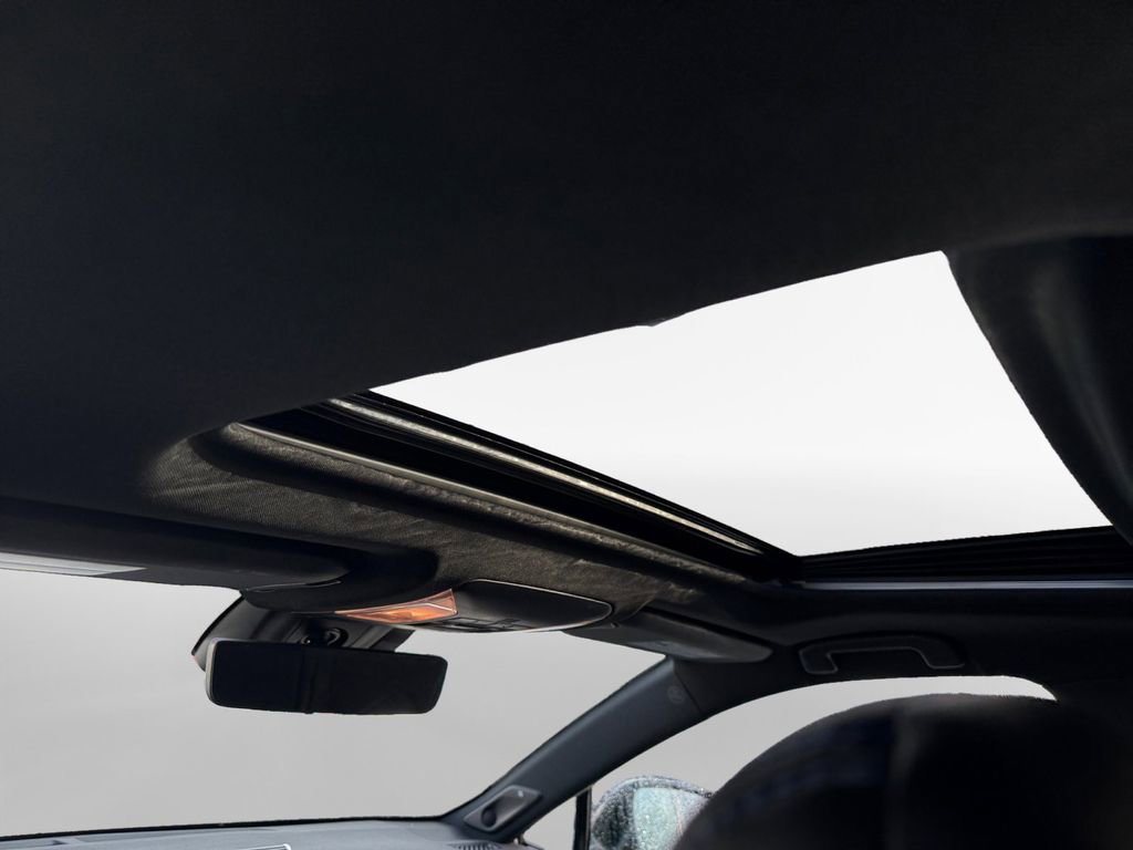 Used 2020 Toyota RAV4 XSE image 22