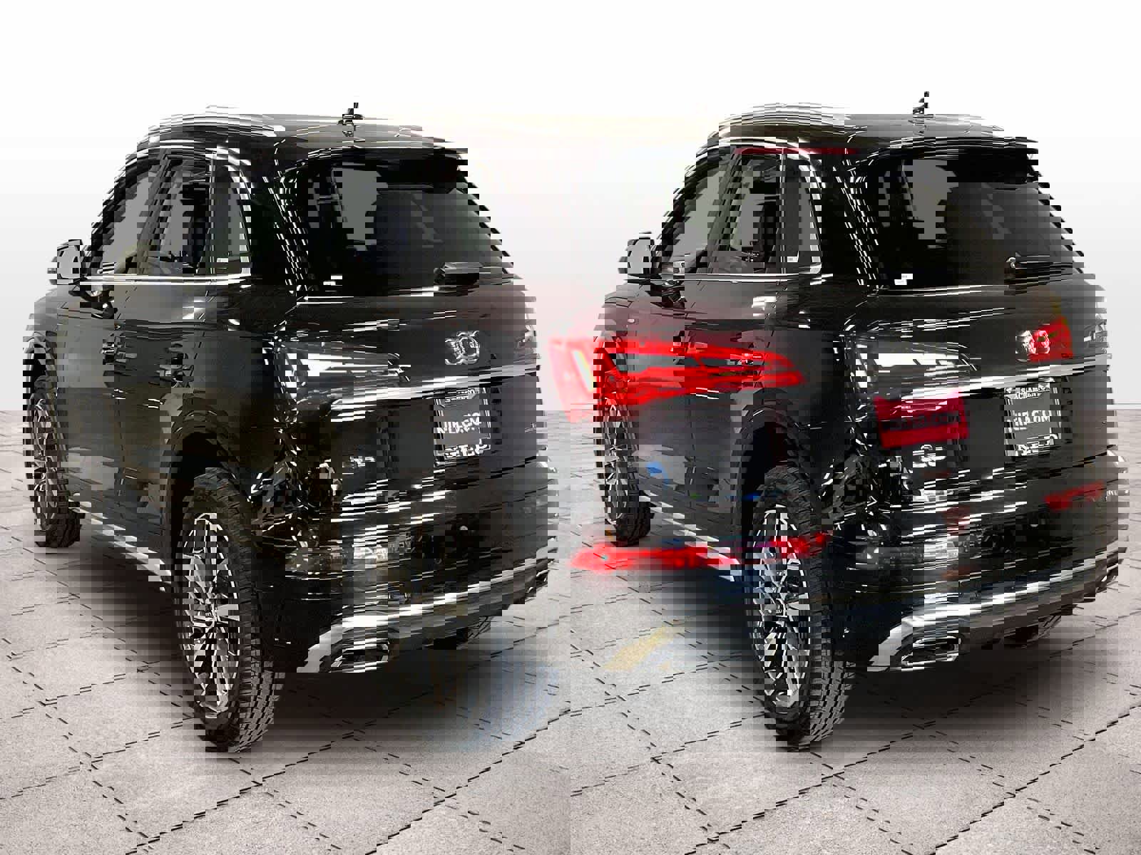 Certified 2023 Audi Q5 2.0T Premium Plus w/ Premium Plus Package image 13