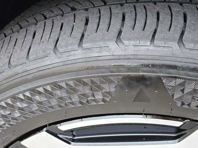 Used 2025 Kia Telluride S image 11