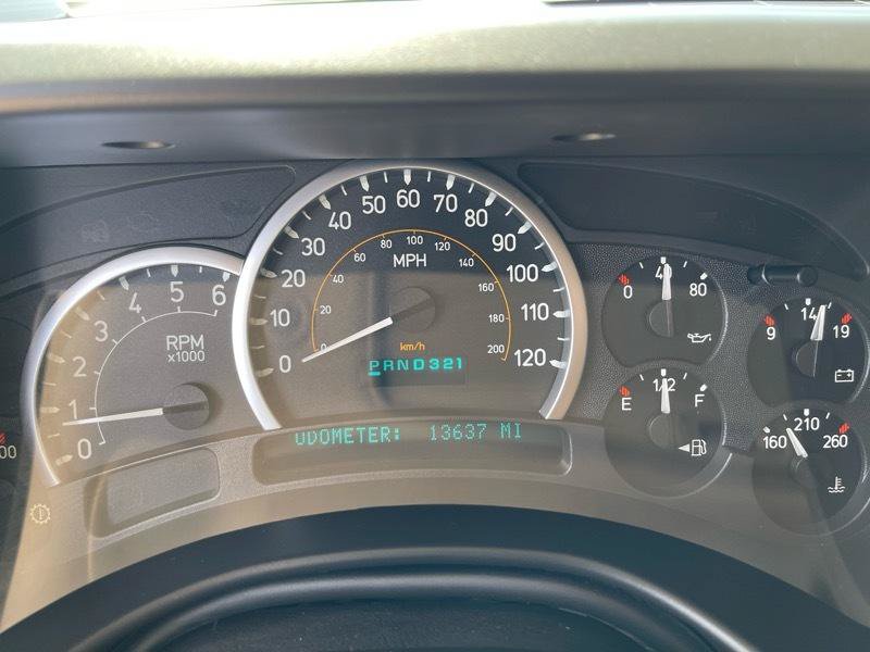 Used 2005 HUMMER H2 w/ Preferred Equipment Group AWD/4WD image 39