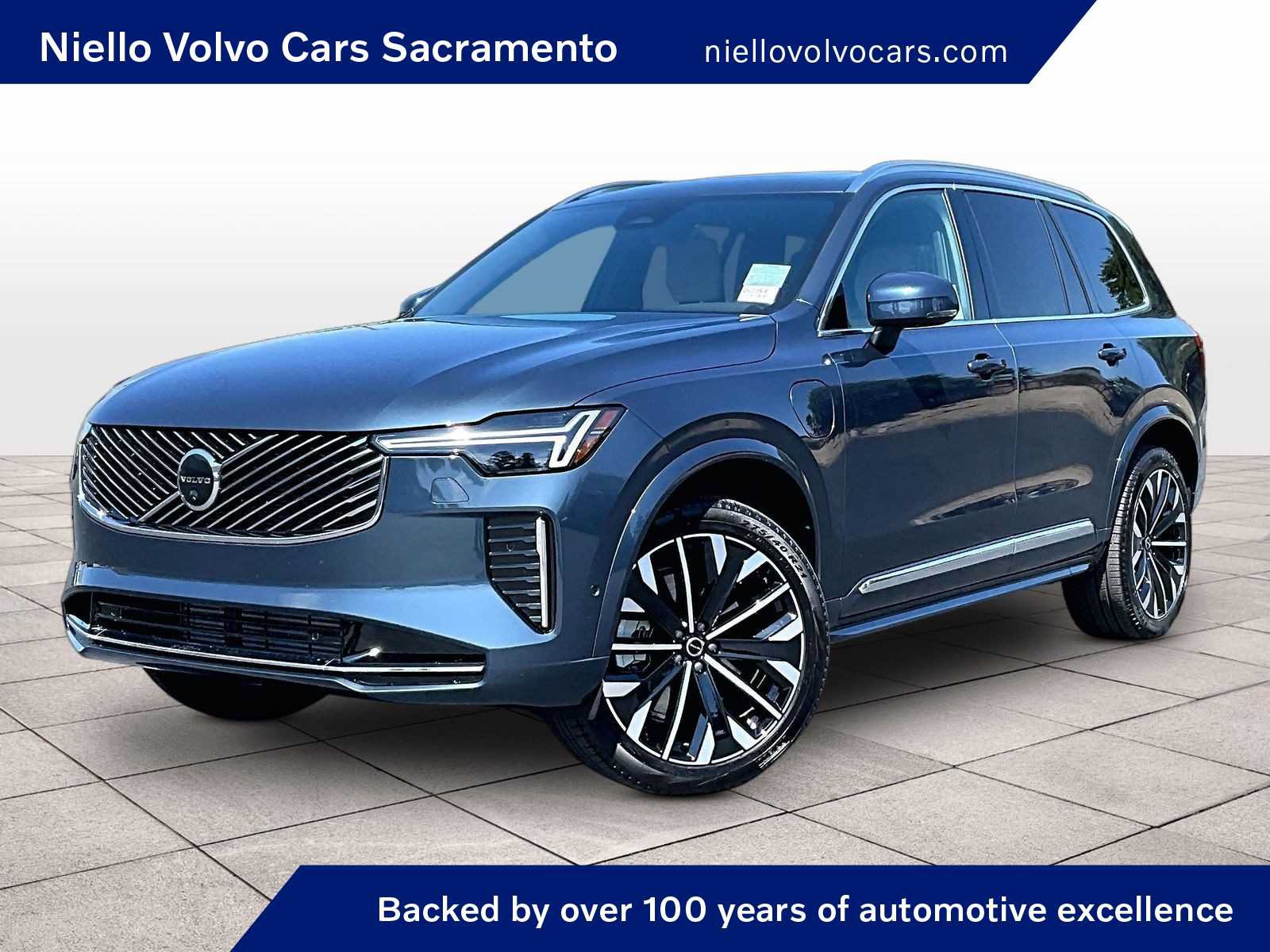 Used 2026 Volvo XC90 T8 Plus w/ Protection Package Premier AWD/4WD image 1