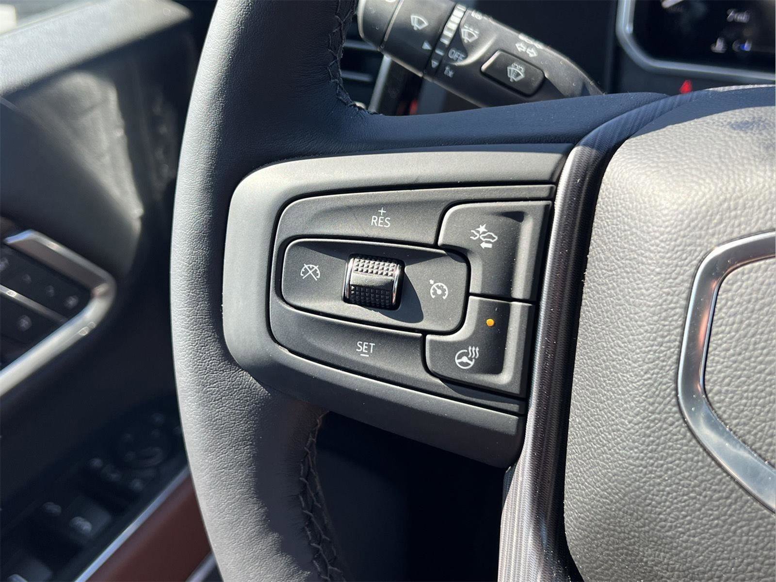 New 2026 GMC Sierra 3500 Denali Ultimate w/ LPO, Black Badging Package image 19