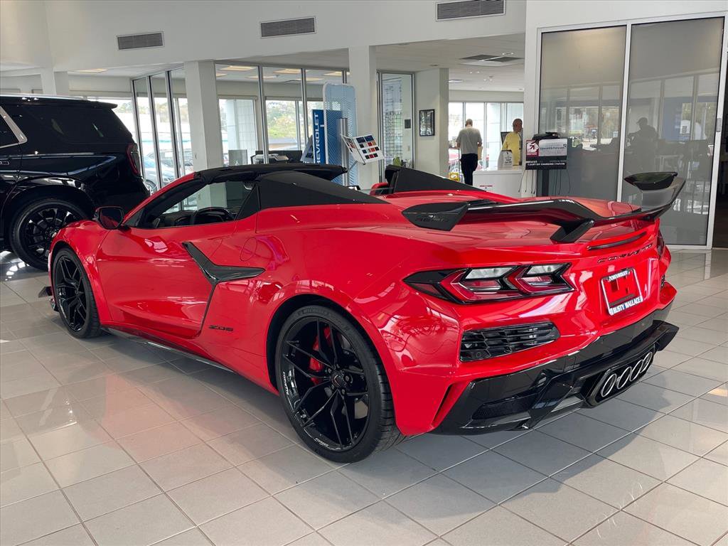 Used 2025 Chevrolet Corvette Z06 image 5