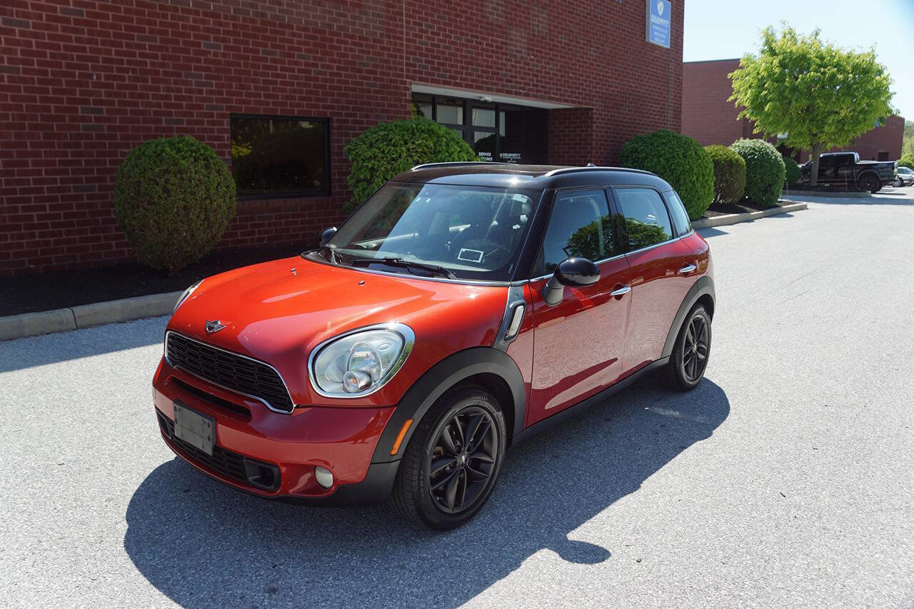 Used 2013 MINI Cooper Countryman S FWD image 2