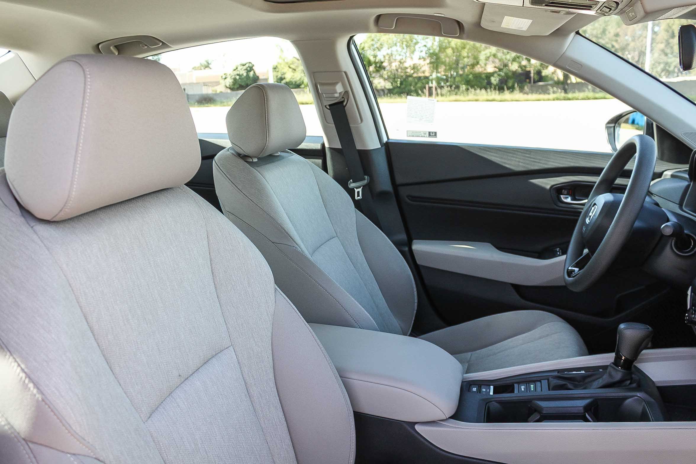 Certified 2025 Honda Accord SE image 11