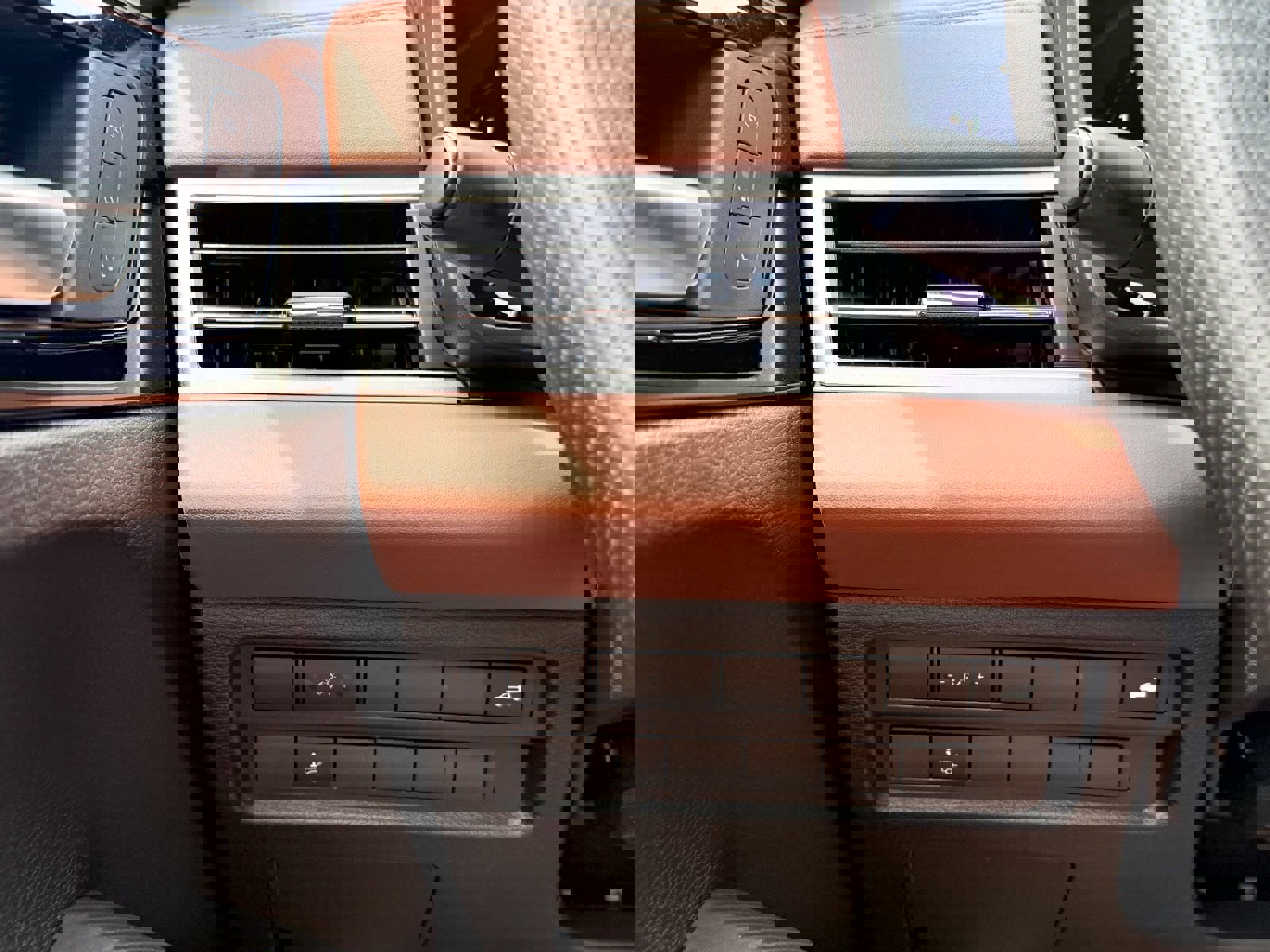 New 2025 Mitsubishi Outlander SEL image 40