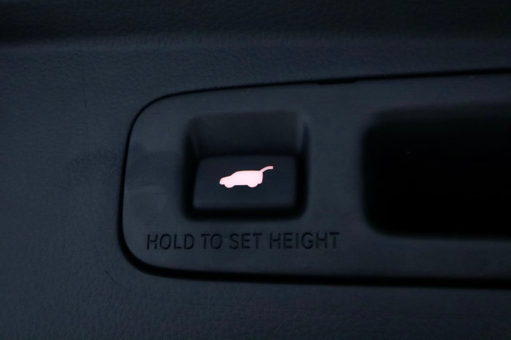Used 2023 Honda CR-V EX-L image 16