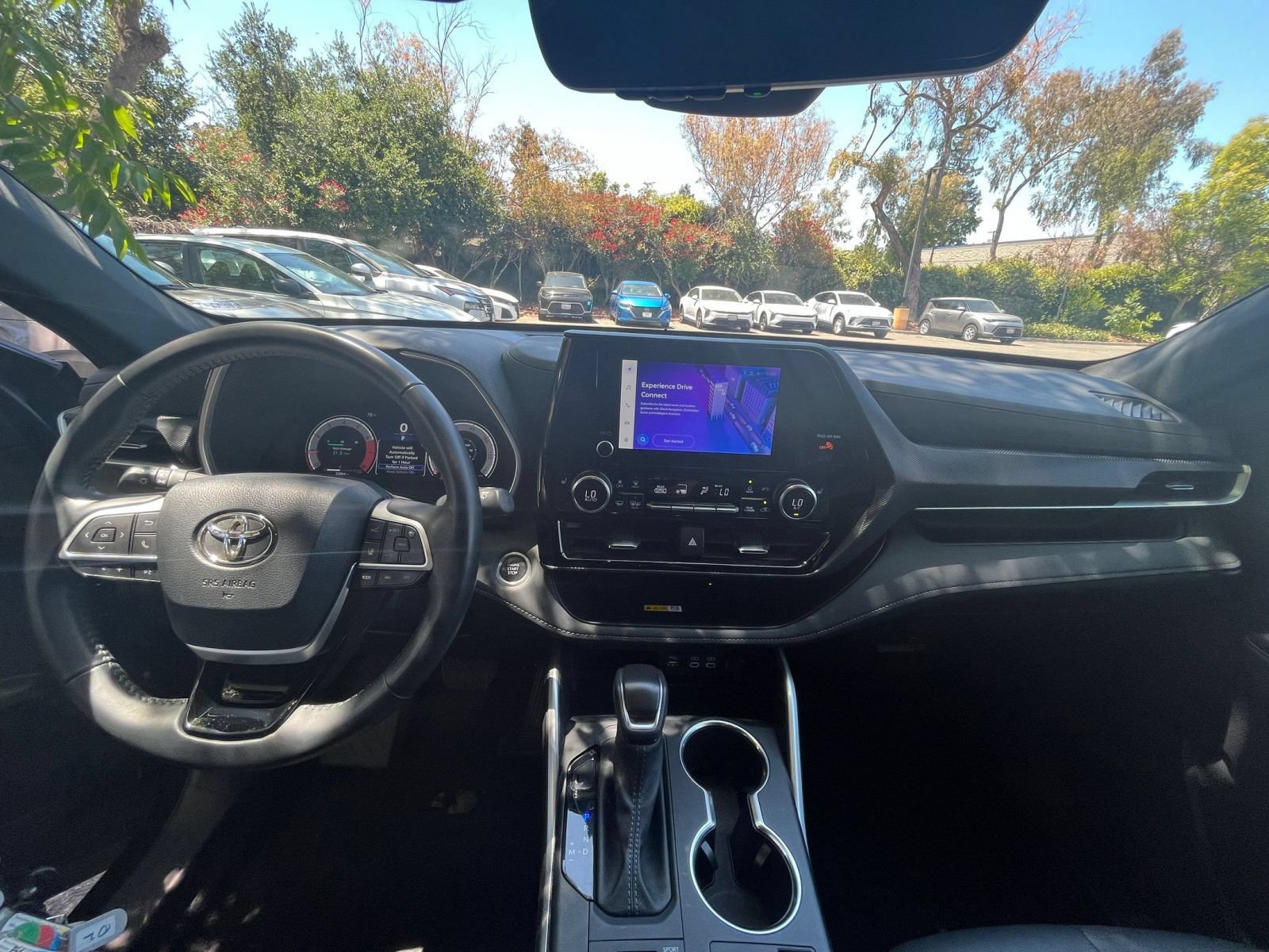 Used 2025 Toyota Highlander XSE AWD/4WD image 33
