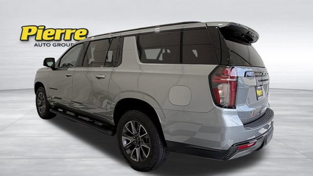 Used 2024 Chevrolet Suburban Z71 w/ Luxury Package AWD/4WD image 3
