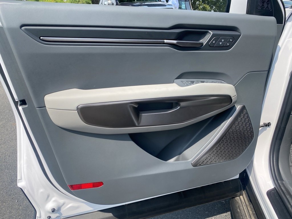 New 2026 Kia EV9 Wind image 13