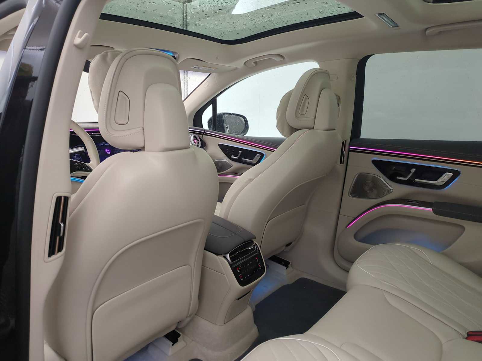 Used 2023 Mercedes-Benz EQS 580 4MATIC SUV image 17