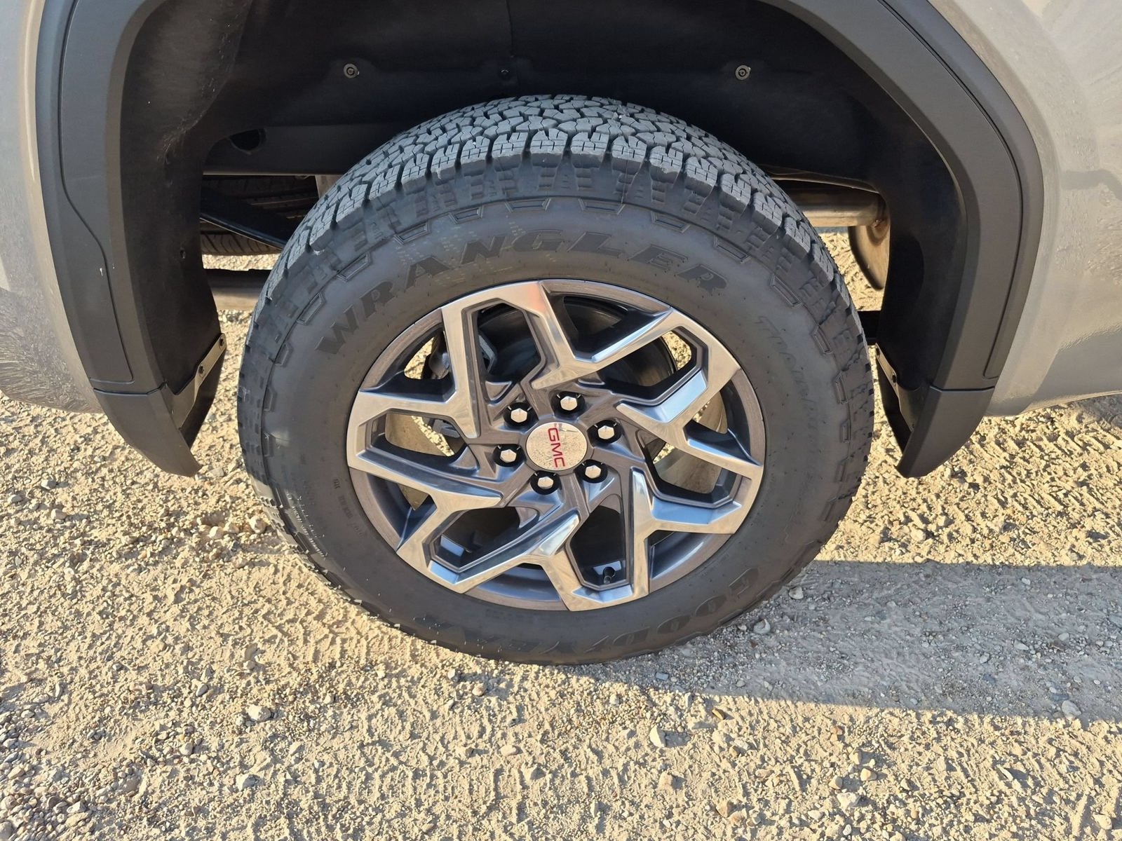 New 2026 GMC Sierra 1500 SLT AWD/4WD image 32