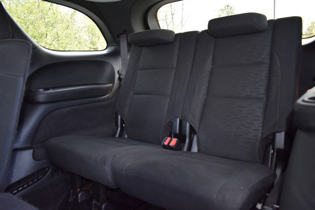 Used 2022 Dodge Durango SXT w/ Anodized Platinum Package AWD/4WD image 25