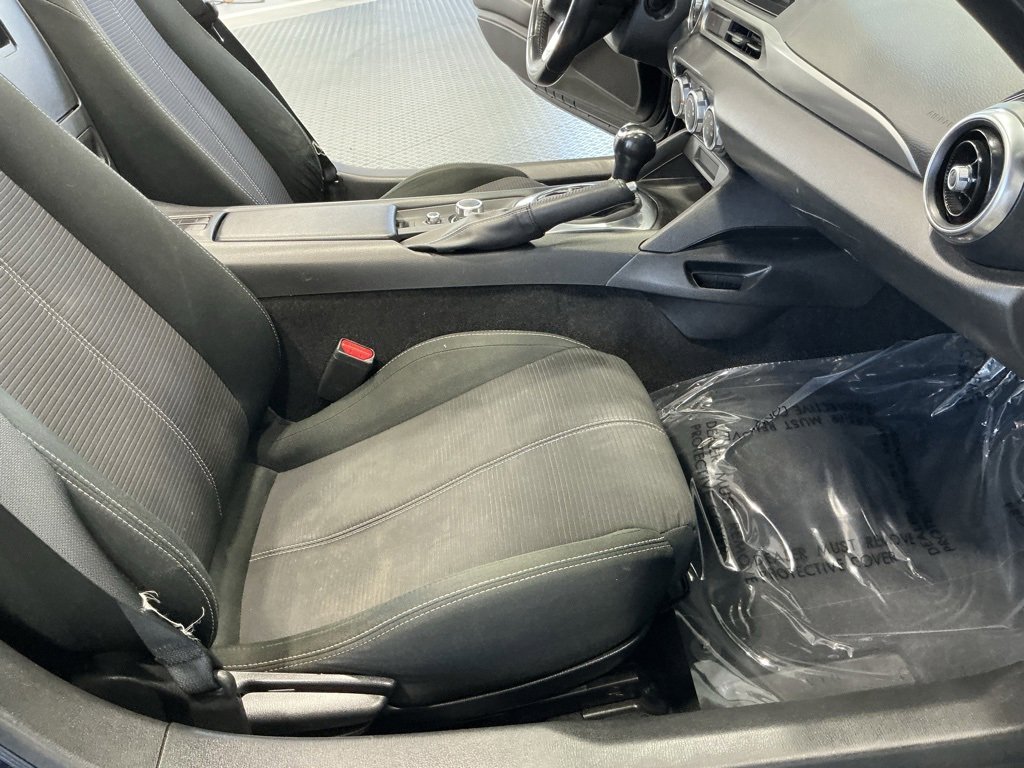 Used 2020 FIAT 124 Spider Classica w/ Technology Group image 26