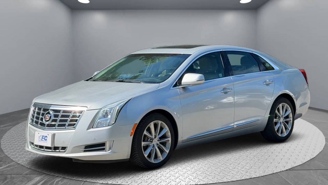 Used 2013 Cadillac XTS Luxury w/ Driver Awareness Package AWD/4WD image 3