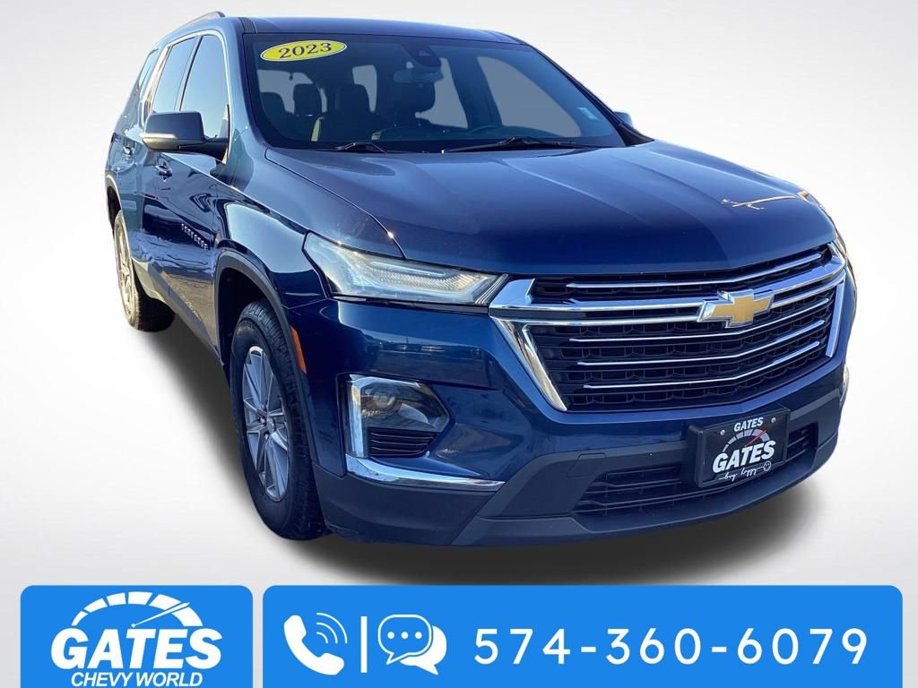Used 2023 Chevrolet Traverse LT image 1