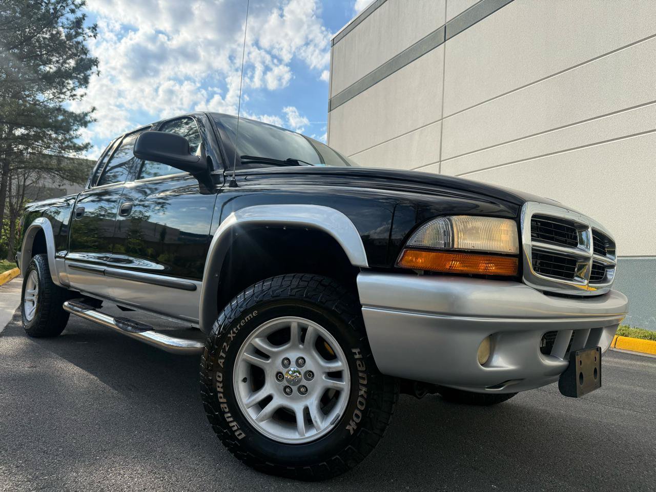Used 2004 Dodge Dakota SLT w/ Deluxe Convenience Group AWD/4WD image 6