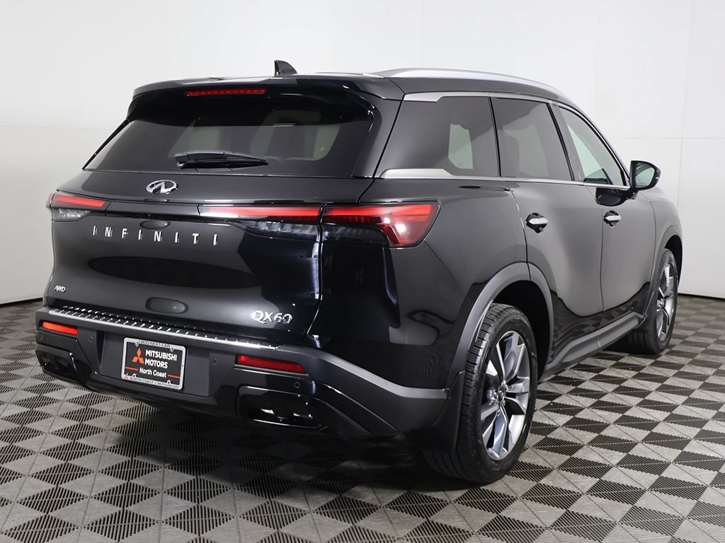 Used 2023 INFINITI QX60 Luxe w/ Performance Audio Package AWD/4WD image 14